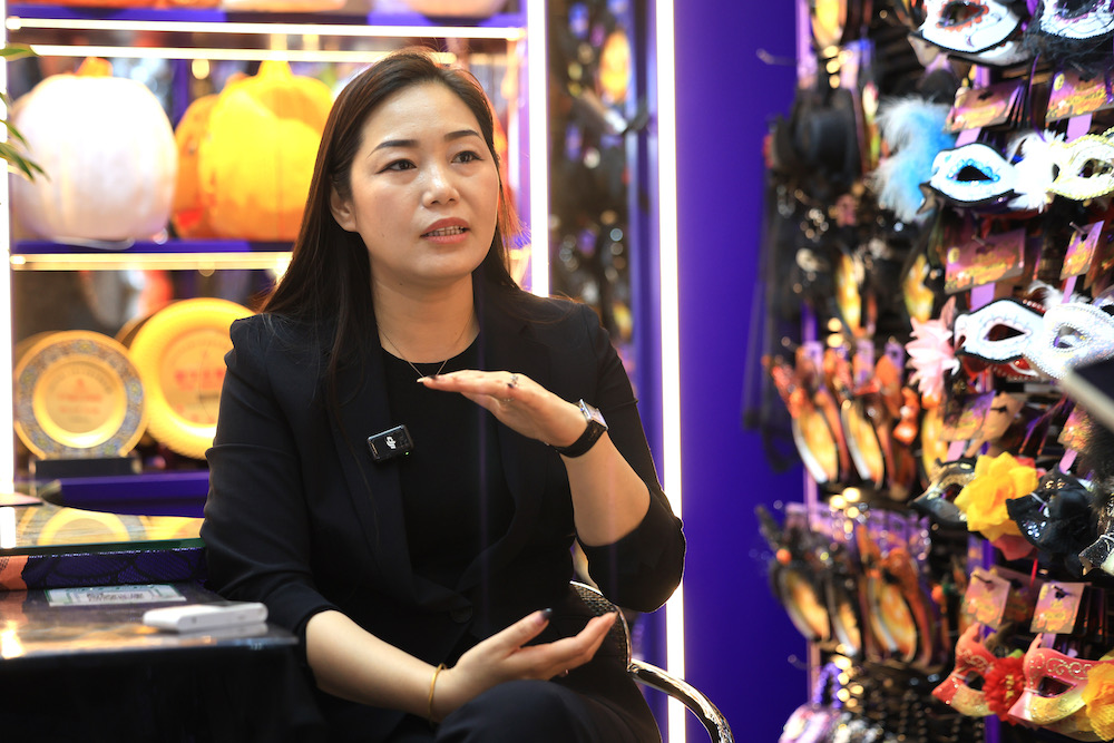 中美关税调整后外贸企业出口订单部分恢复：抓紧90天出货，同步转内销