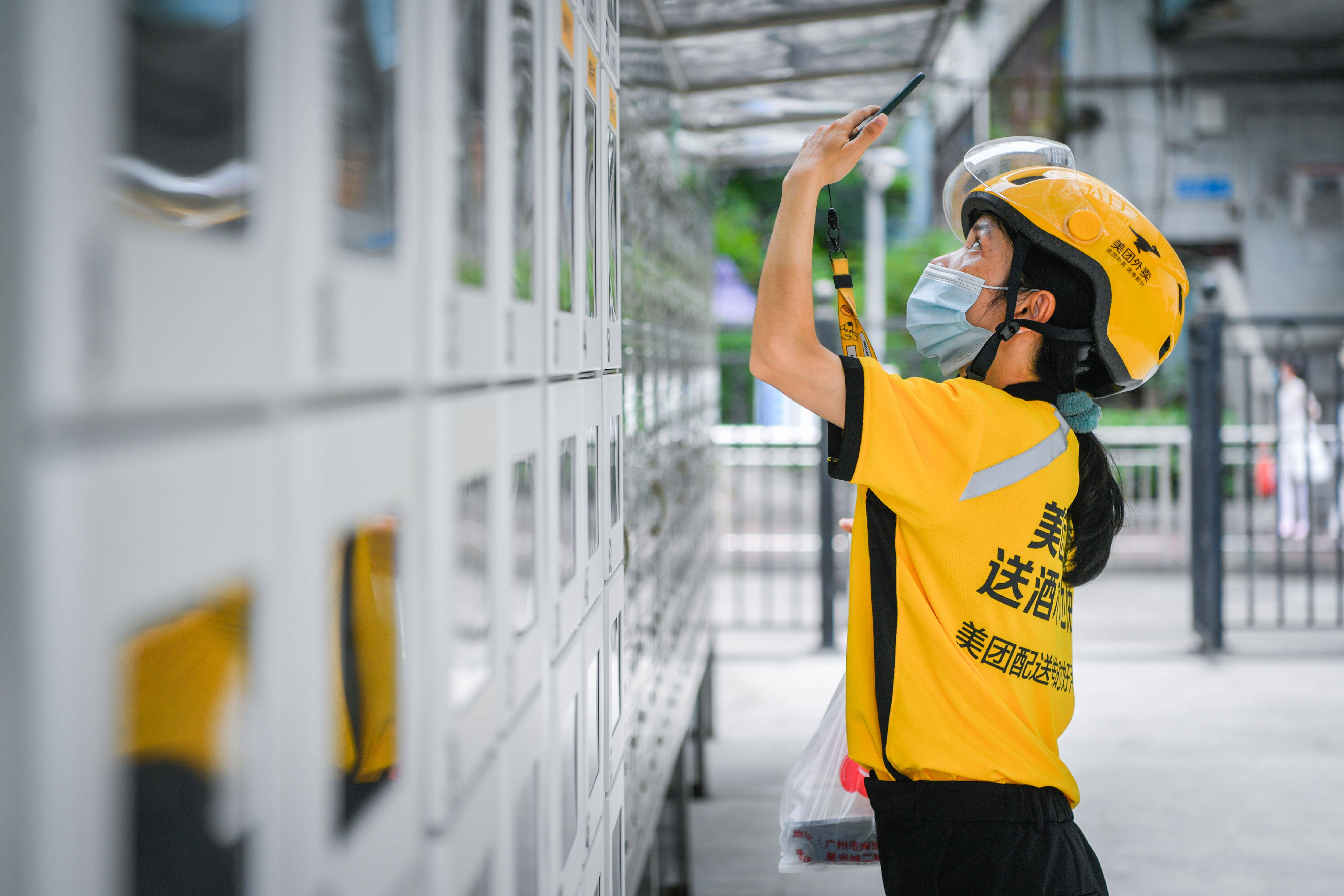 美团CEO王兴:要不惜代价赢下竞争，外卖行业存在非理性内卷