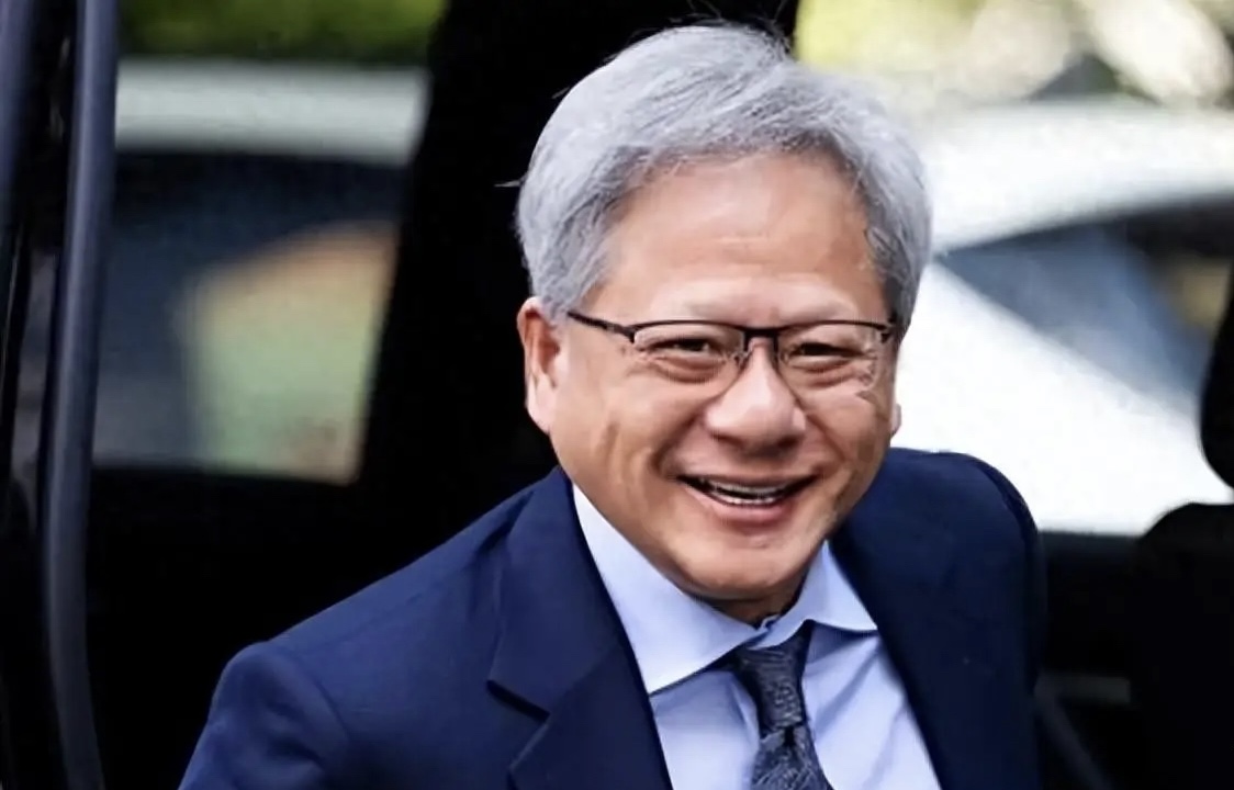 美商务部称特朗普将更改AI芯片出口限制规则，黄仁勋苏姿丰发声