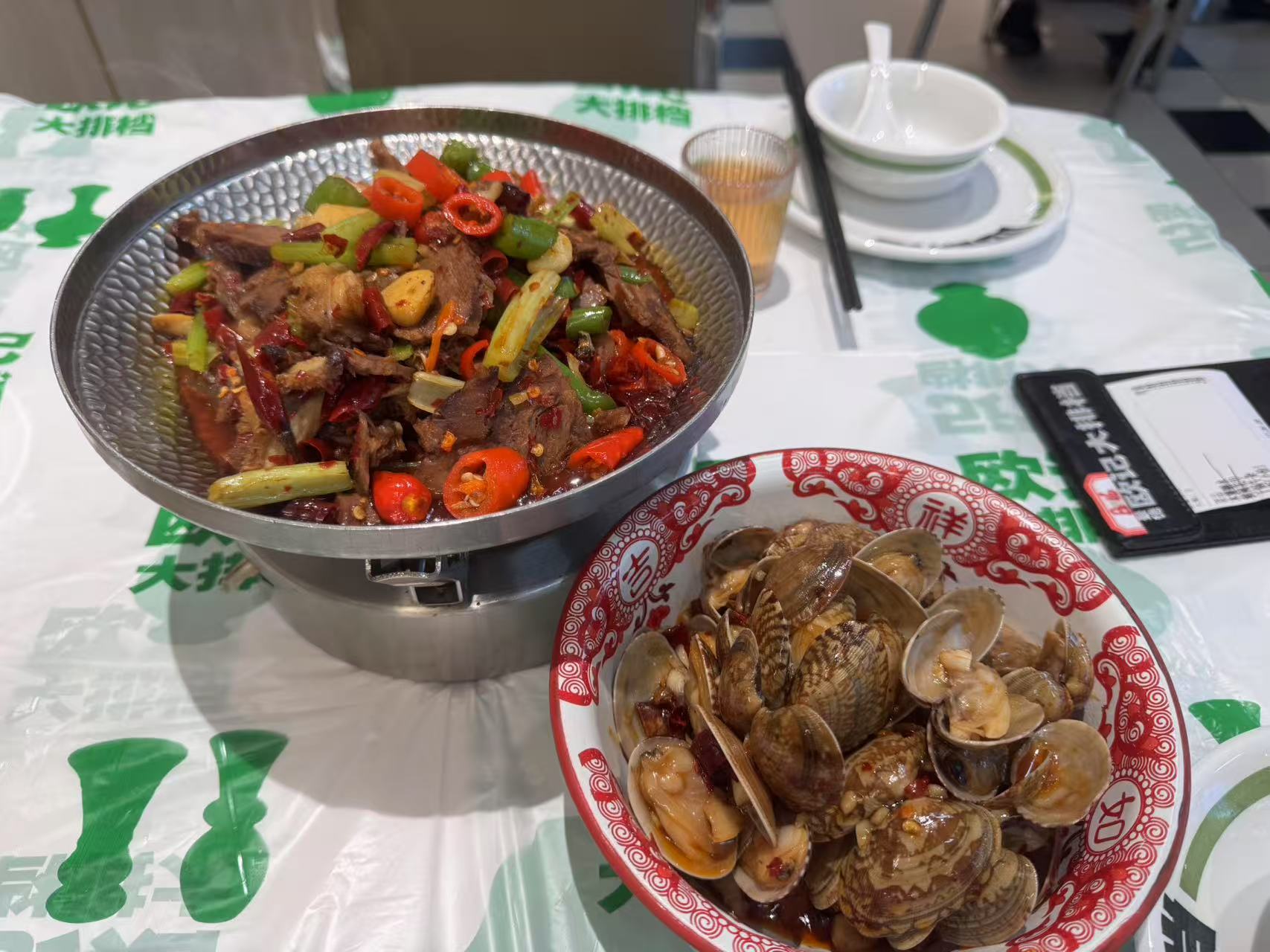 预制菜克星“江西小炒”走红，但规模化与“现炒锅气”如何兼得