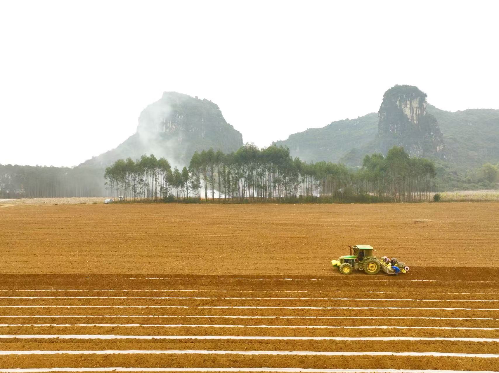 江河奔腾，脉动涓流里的中国