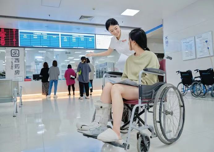 平安健康险深圳分公司:创新陪诊陪护服务,筑牢健康守护网 平安健康险深圳分公司:创新陪诊陪护服务,筑牢健康守护网