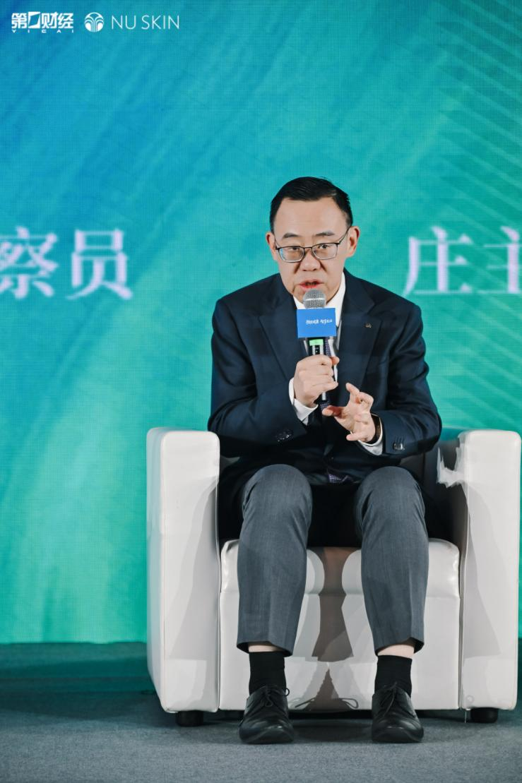 “预见健康 智享生活”大健康主题论坛在沪举行 以智慧叩响健康中国未来之门(15) “预见健康 智享生活”大健康主题论坛在沪举行 以智慧叩响健康中国未来之门(15)