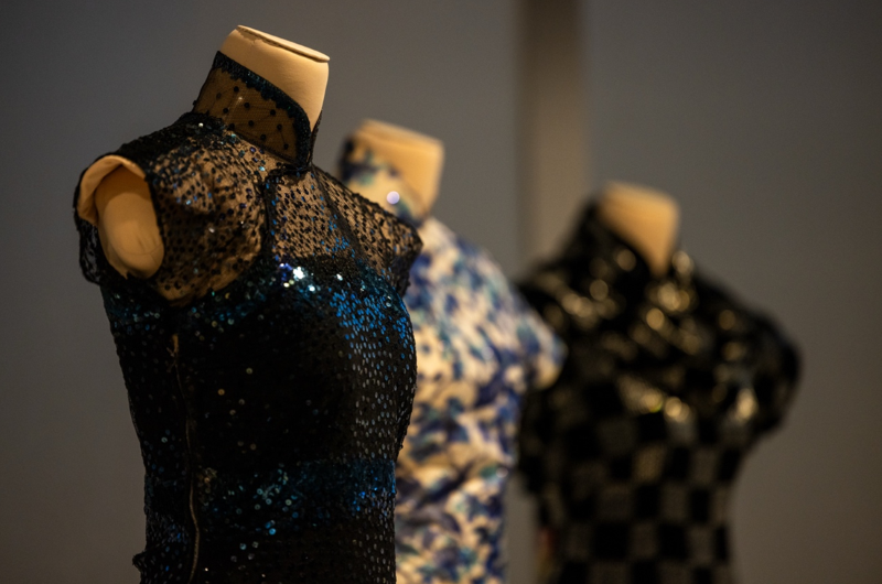 情歌王子张信哲，为何对旗袍情有独钟？