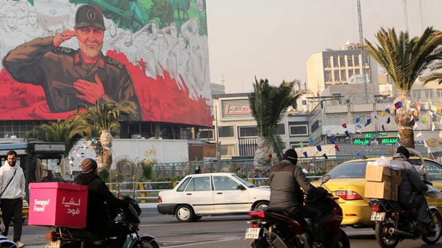 巴扎商人点燃“火药桶”,美以干涉伊朗迫在眉睫? 巴扎商人点燃“火药桶”,美以干涉伊朗迫在眉睫?