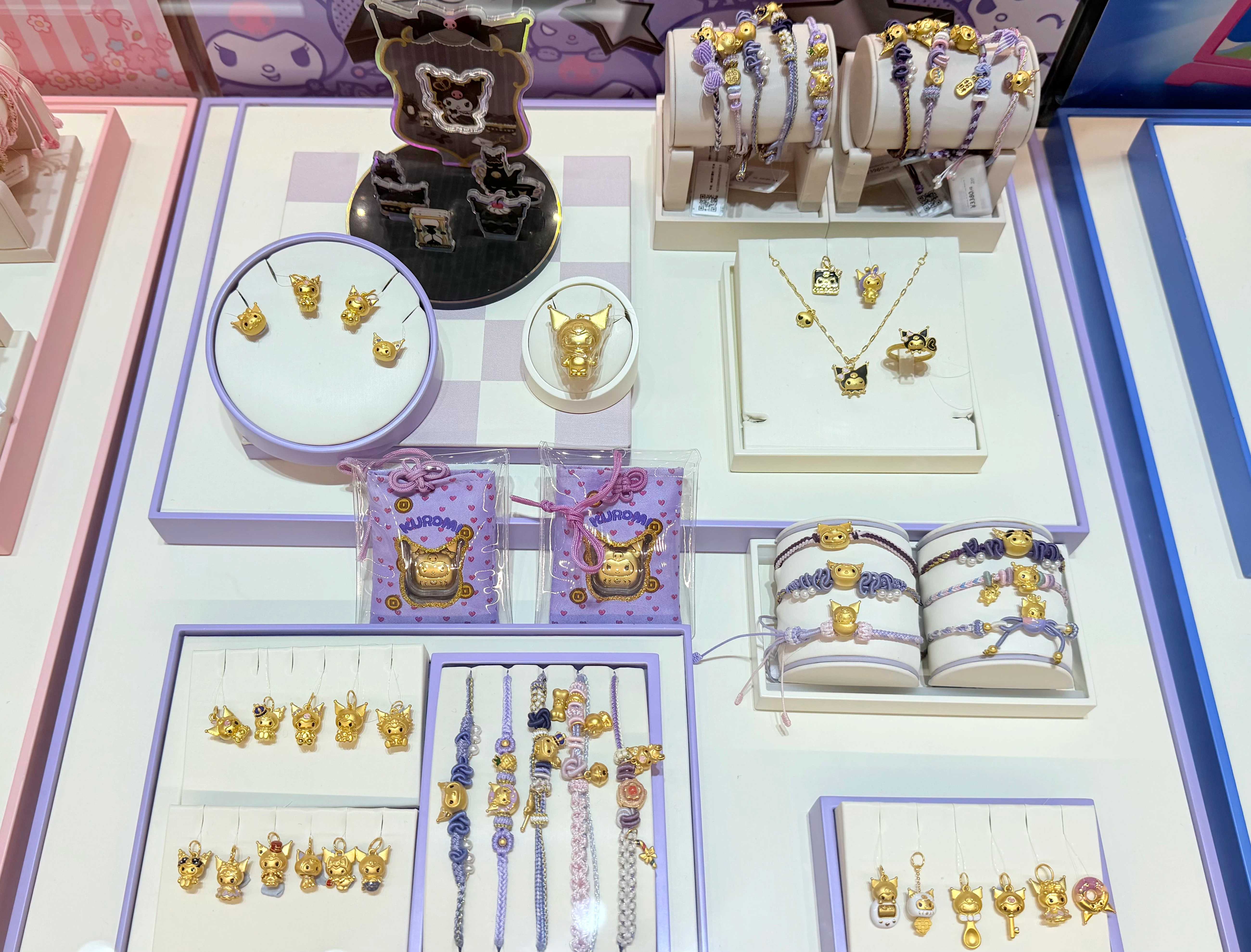 金饰克价高位跳水连跌两日，品牌和品类间价格表现分化(2)