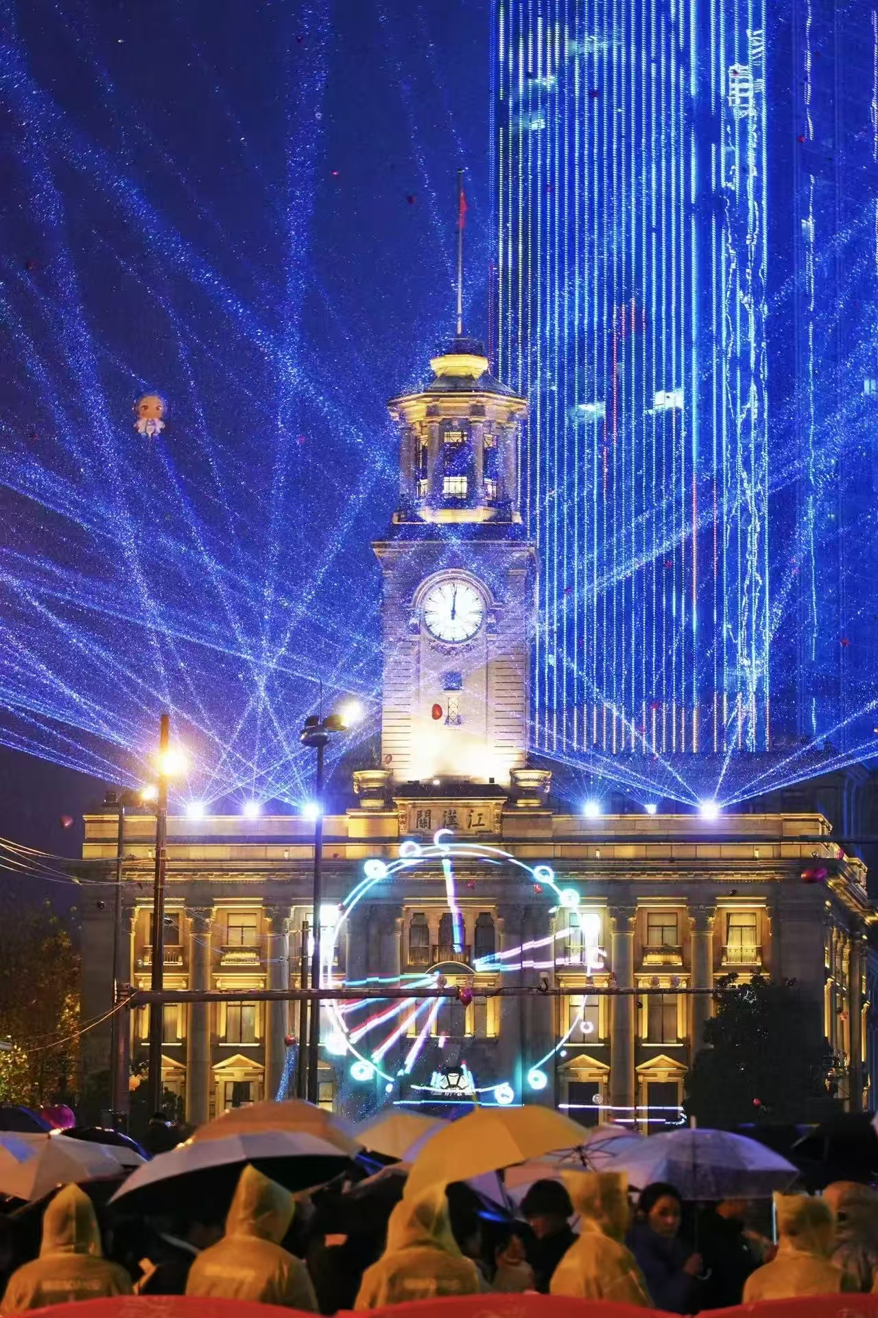 “中三省”三大名楼联动跨年 元旦文旅消费热气腾腾 “中三省”三大名楼联动跨年 元旦文旅消费热气腾腾