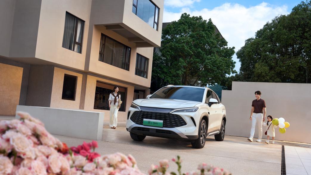 限时9.98-15.68万元,2026款宋L/宋Pro DM-i上市,长续航、低油耗、更智能! 限时9.98-15.68万元,2026款宋L/宋Pro DM-i上市,长续航、低油耗、更智能!