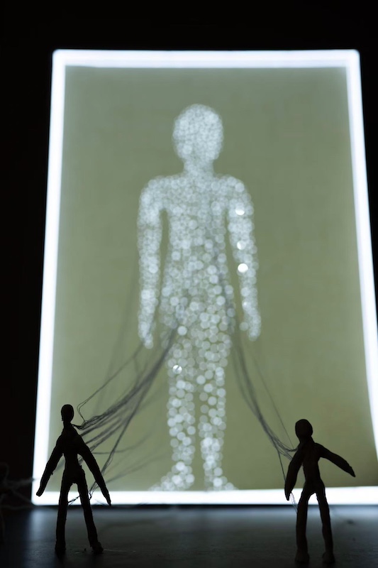 用艺术探寻生命历程,这个展览讲述如何面对人生缺憾 用艺术探寻生命历程,这个展览讲述如何面对人生缺憾