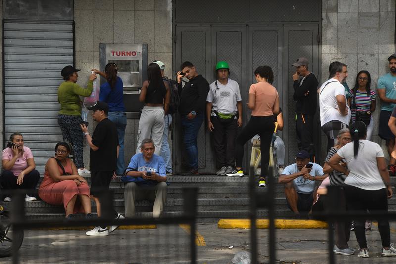 “唐罗主义”2026年炸裂开局:抓马杜罗,拉美国家脊背发凉 “唐罗主义”2026年炸裂开局:抓马杜罗,拉美国家脊背发凉