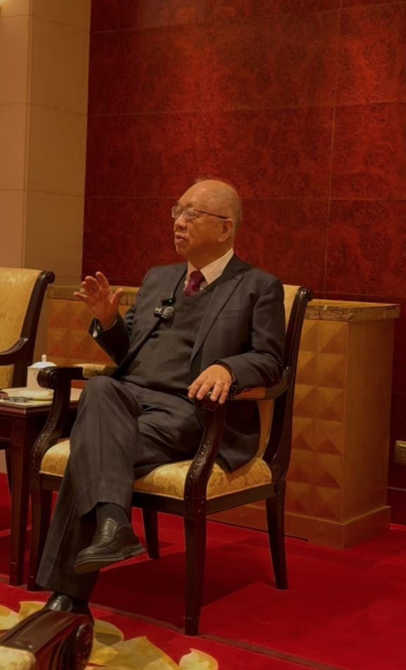 丘成桐：AI的突破仍需回归数学，未来5到10年中国将成为数学强国