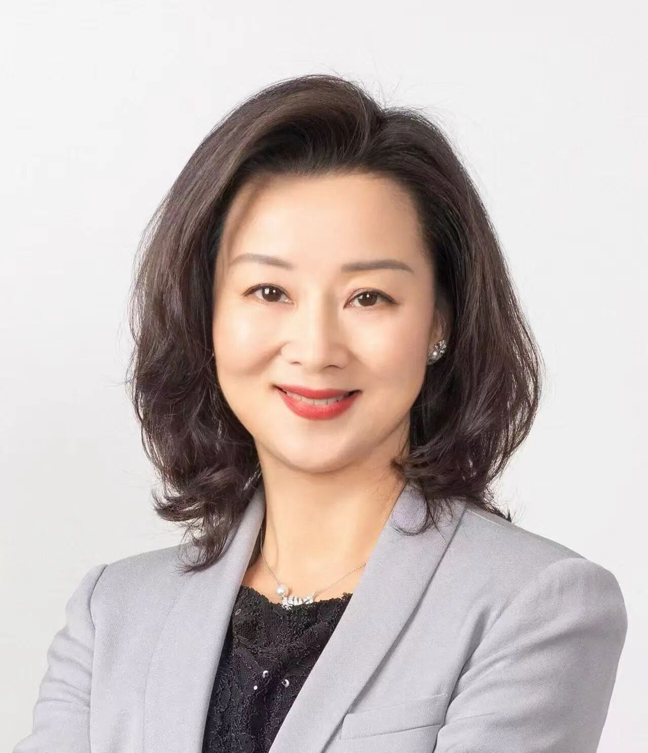 Visa大中华区总裁张文翊：AI正在重塑商业，信任决定未来商业能走多远(1)