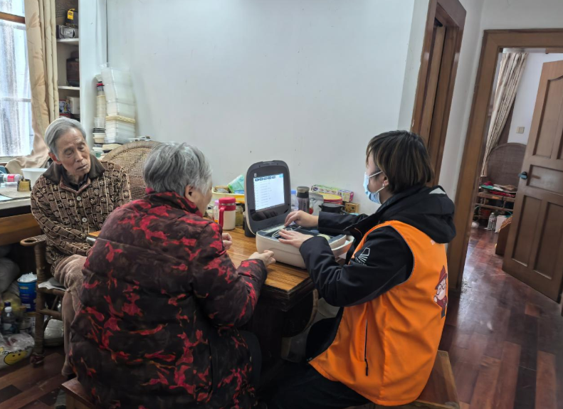 独生子女父母陆续步入高龄,大城市养老如何破题(1) 独生子女父母陆续步入高龄,大城市养老如何破题(1)