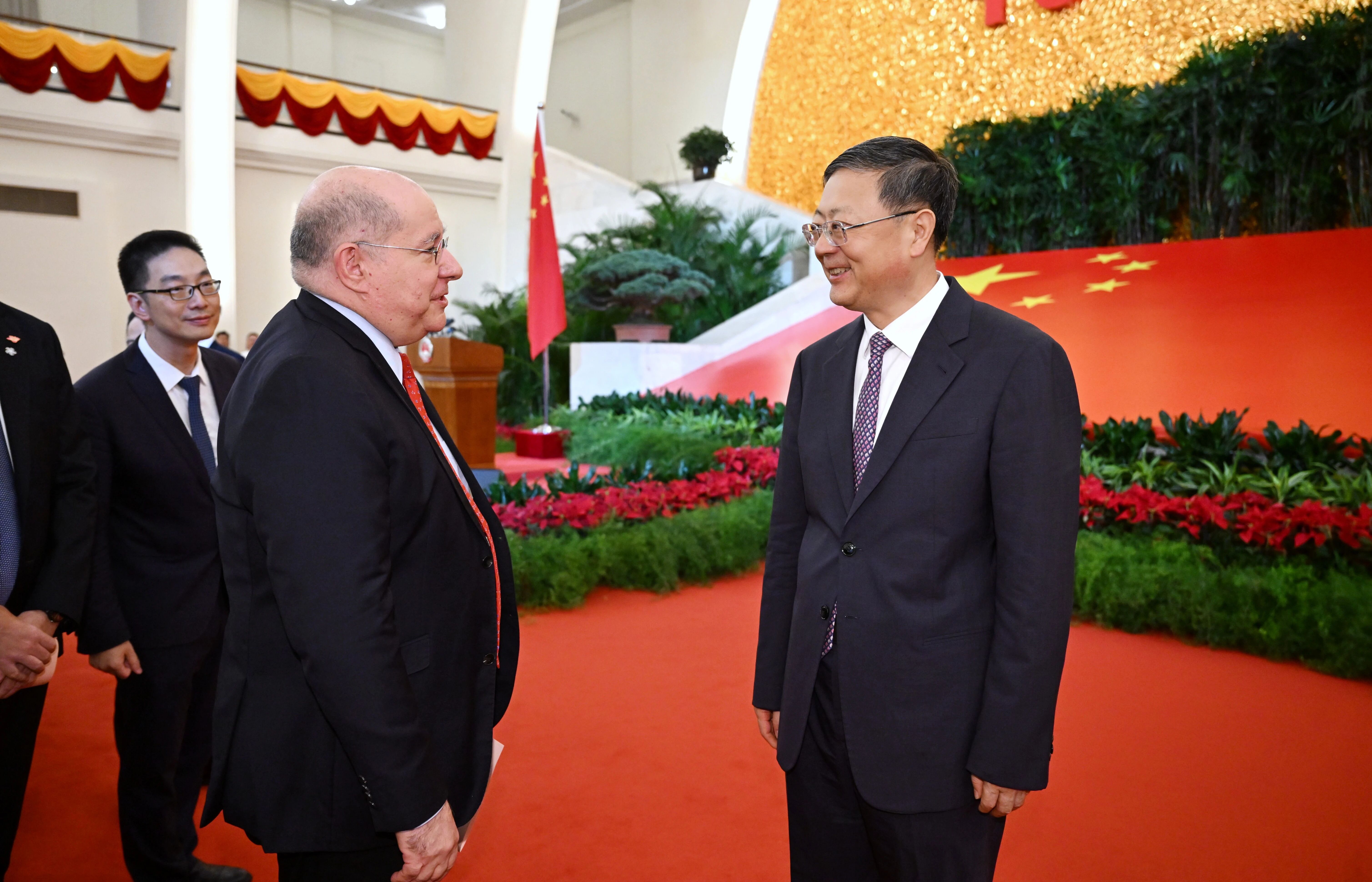 上海市政府举行国庆招待会，中外宾朋共庆中华人民共和国成立77周年(2)