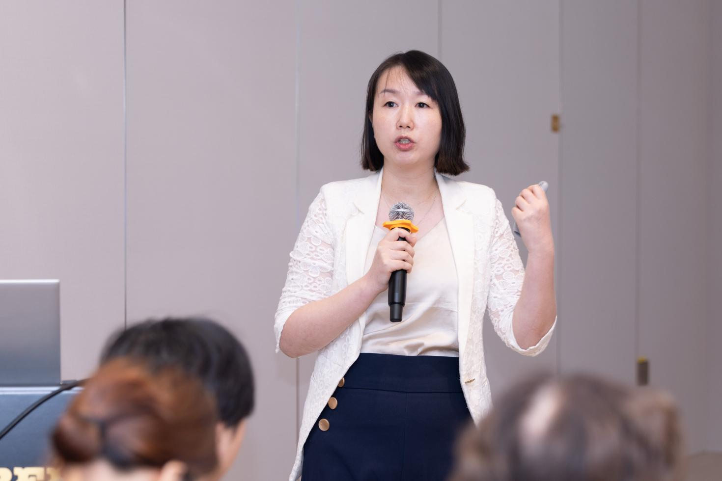 走进费列罗工厂：AI时代，一颗巧克力如何给人安全感？(4)