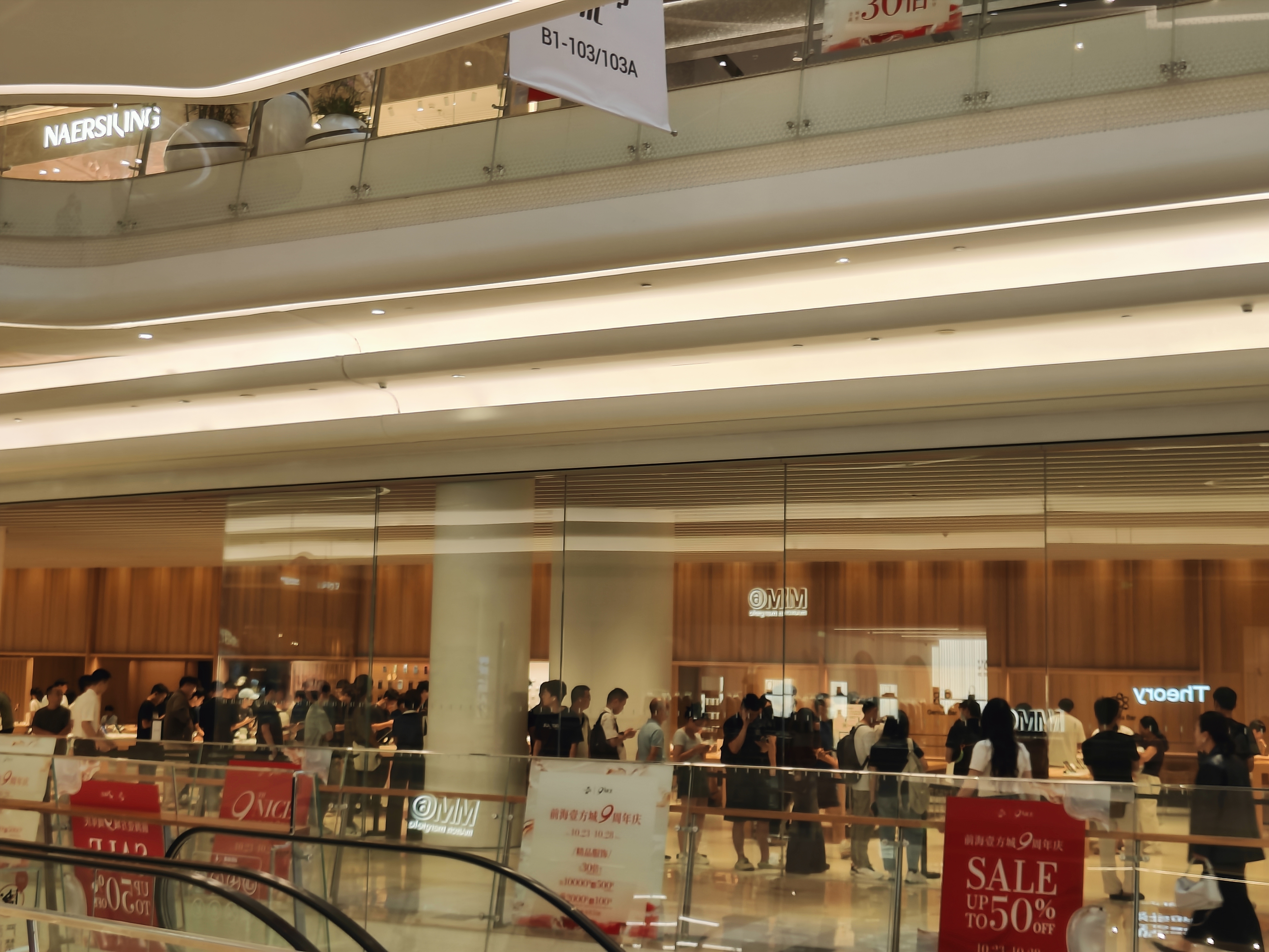 “不太敢加价收了”，iPhone Duo黄牛加价空间为何缩水？